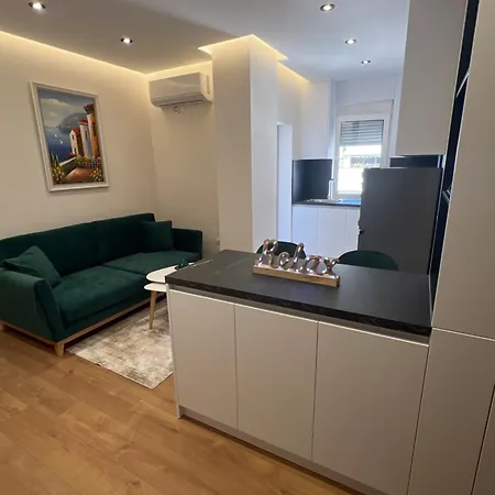 L@l Apartmán *